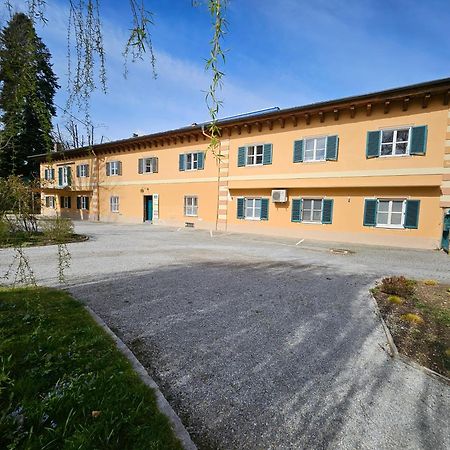 White Flat By Grazrentals With Cool Location & Free Parking Exterior foto